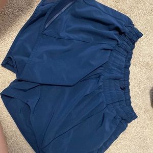 lululemon hottie hot shorts length 4